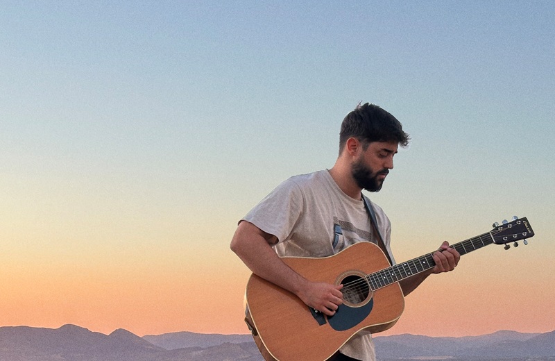 Te presentamos el primer álbum de Vito