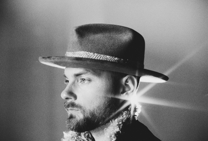 Ásgeir lanza su nuevo single “Ferris Wheel”