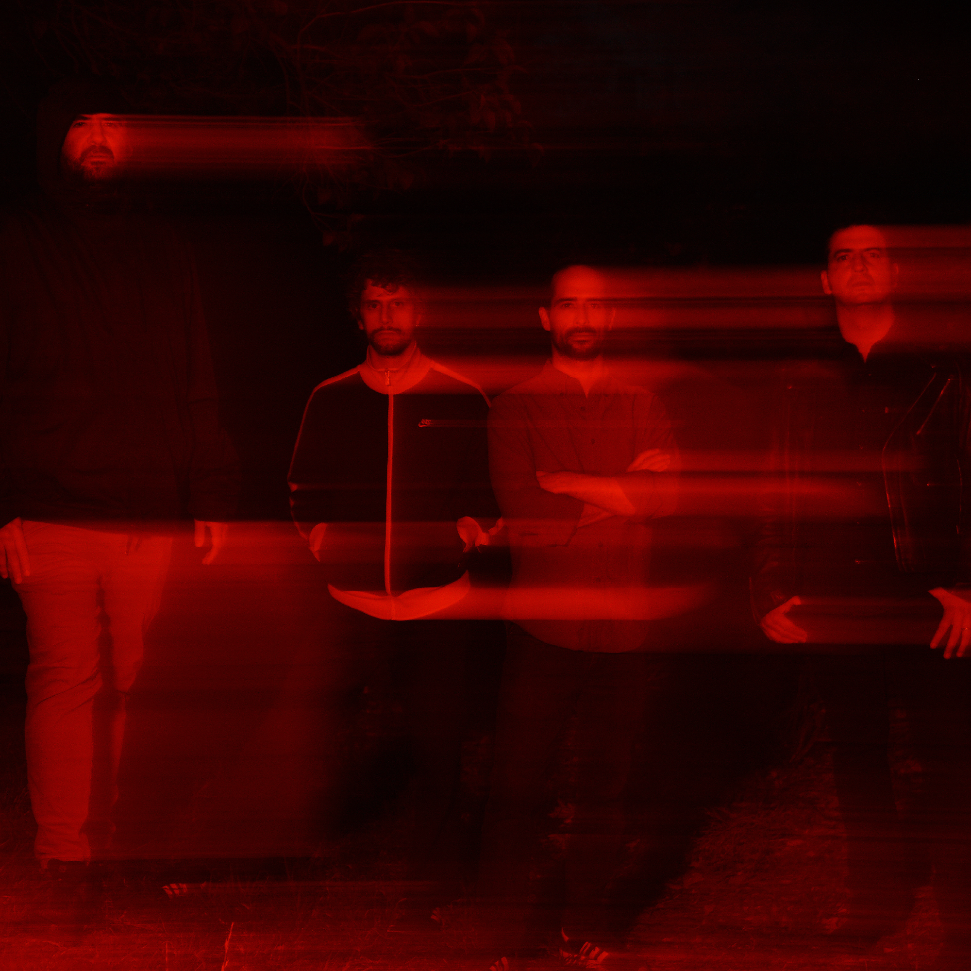 Escucha «Arcoiris», el single debut de Sinestesia