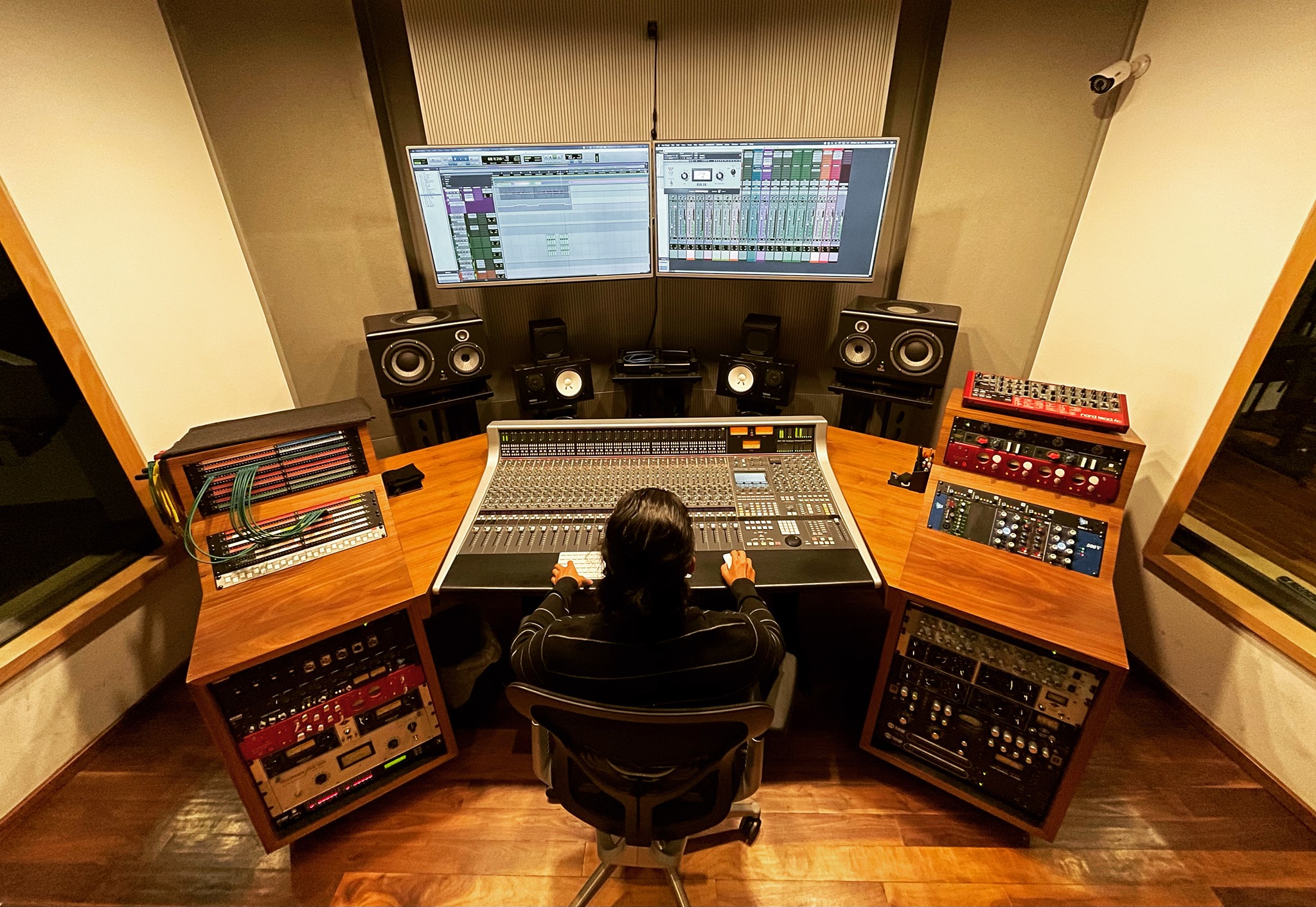 Estudio 13: El Arte, el Caos y la Batalla Contra el Algoritmo