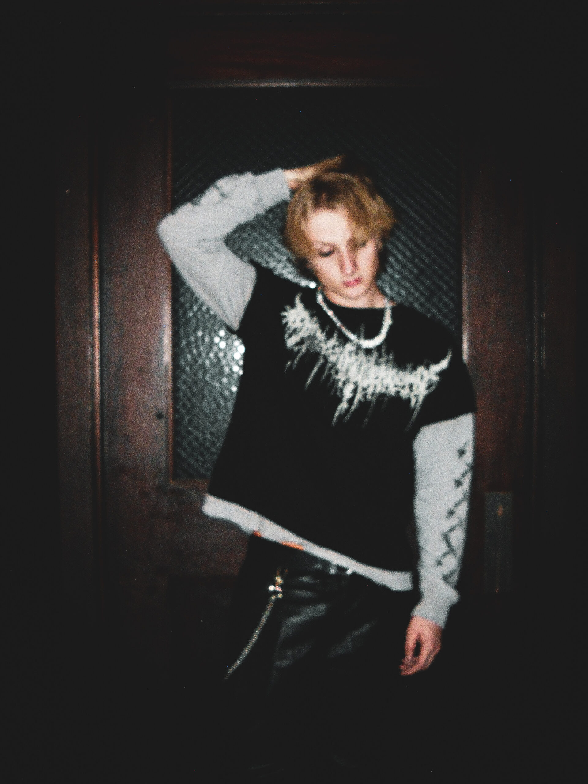 “Gas Mask Wedding» de Love Ghost, un álbum que rompe fronteras”