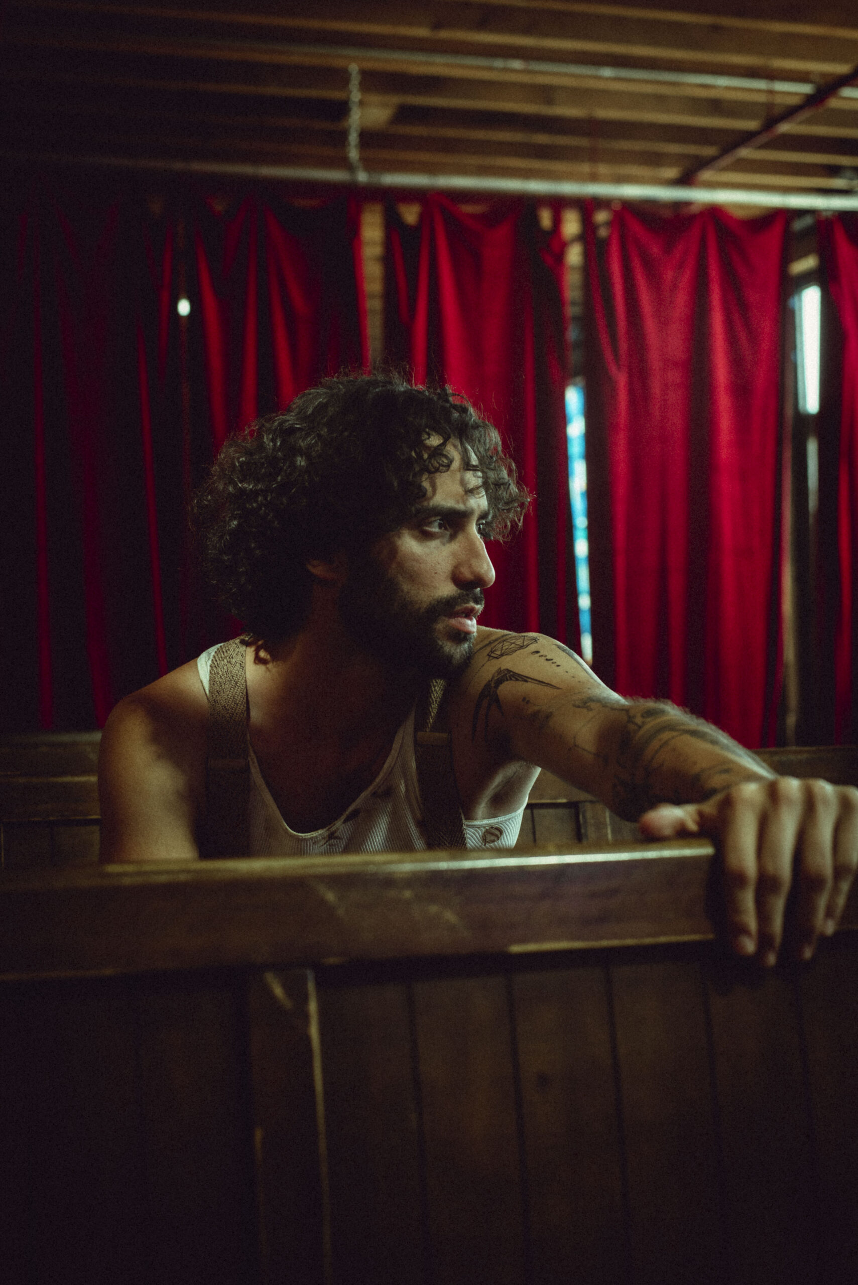 “MI DIOSA”: Migrant Motel convierte la fe en rock alternativo