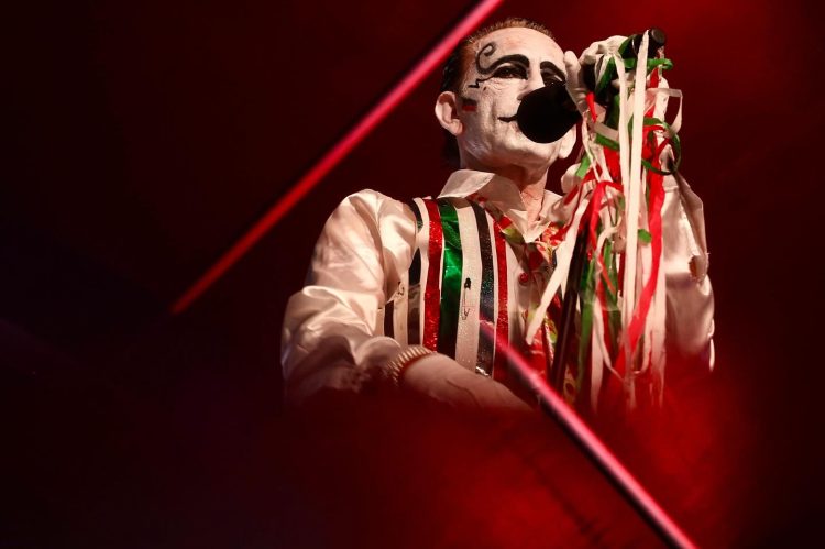 El Último Portazo al Cielo: The Adicts nos Bautizó en Sudor y Confeti