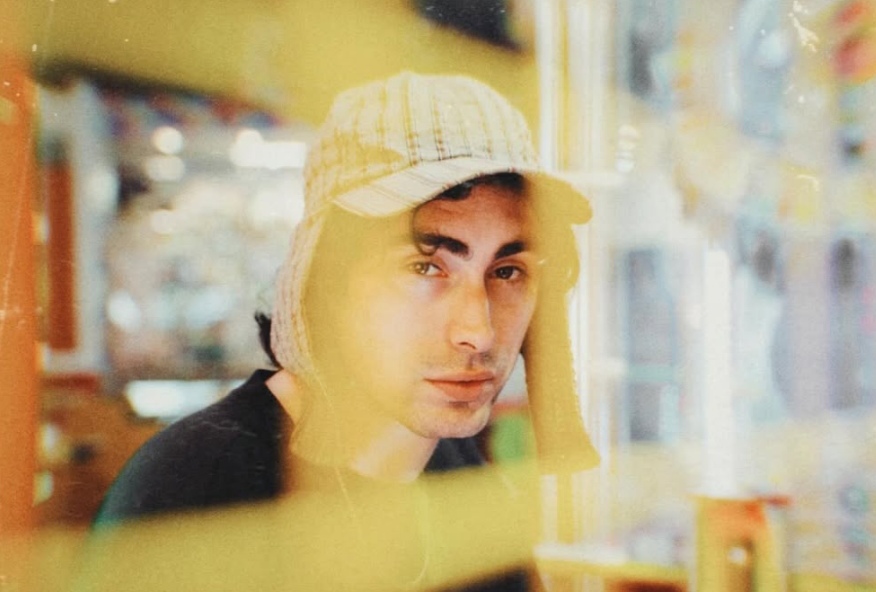 Depresión Sonora nos sorprende con su single «Domingo Químico»