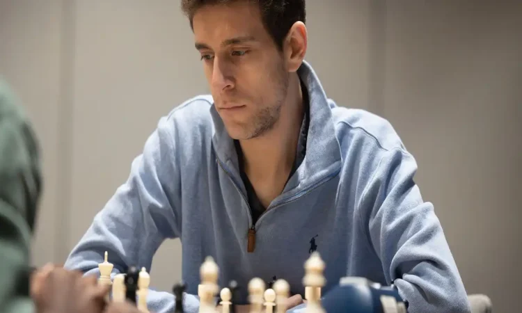 La FIDE apunta a Kramnik y reacciona tras la muerte de Naroditsky