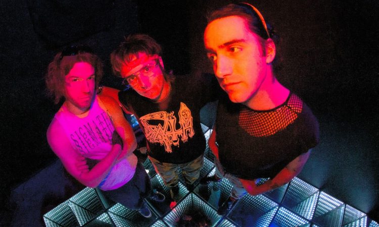 MACHINE GIRL desata caos sónico con “DREAD ARCHITECT”