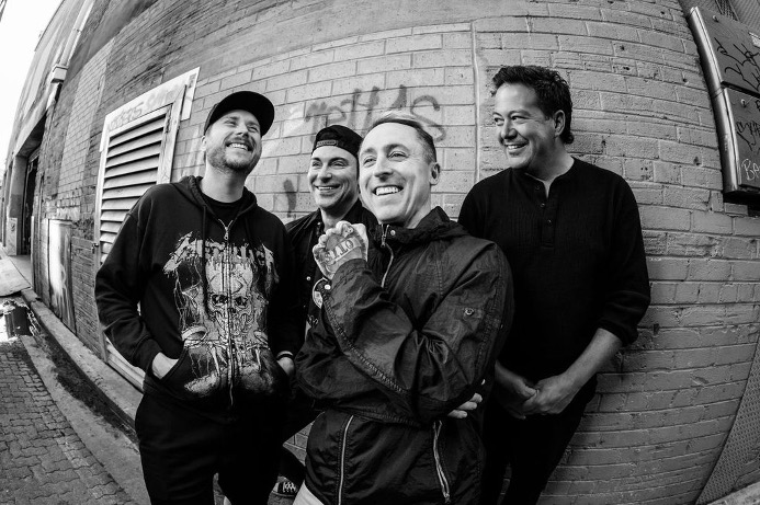 Yellowcard: “Volver a tocar nuestras canciones no es una obligación… es un privilegio”